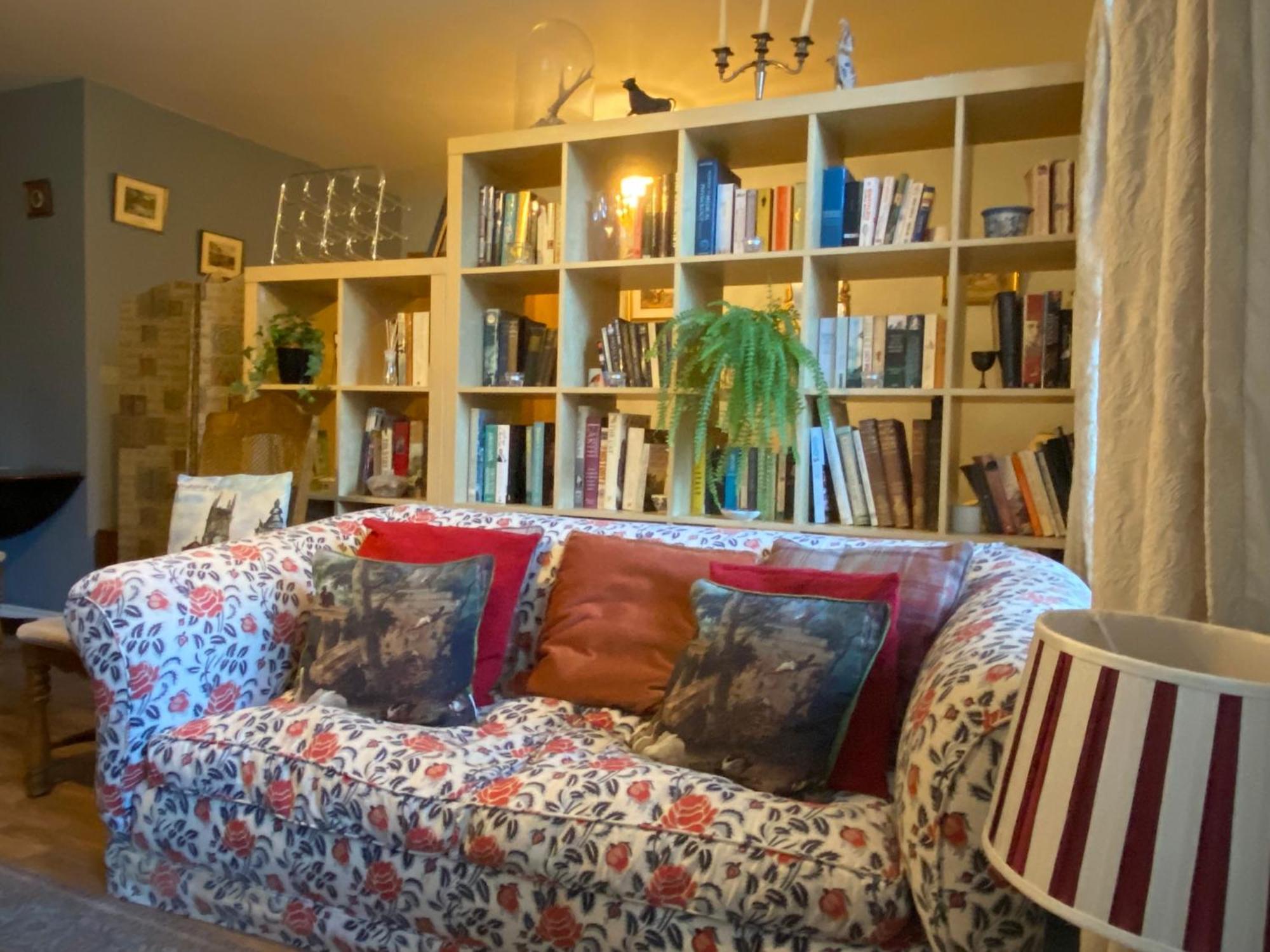Quirky Town Centre Apartment With River Terrace Macclesfield Exterior photo